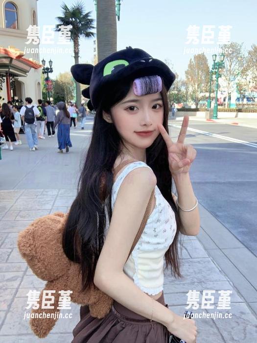零时差发布17c吃瓜官网的视频，真的是让人“瓜”都吃不下去了！
