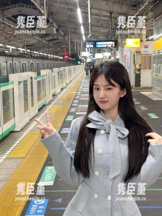 探索51cg4：轻松下载与导航，让你不再错过热门吃瓜资讯！