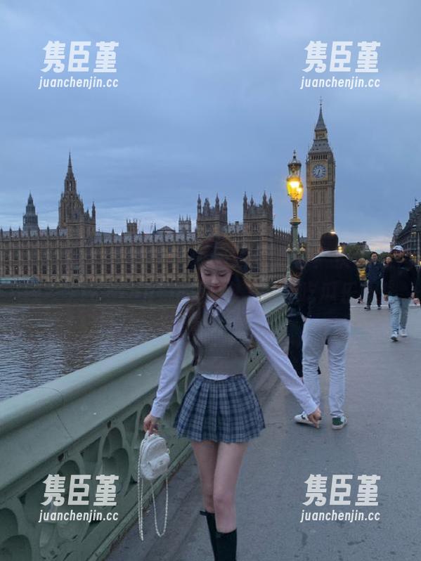 不想错过任何娱乐八卦？快来收藏“51cgfun”的网址，尽享吃瓜乐趣！