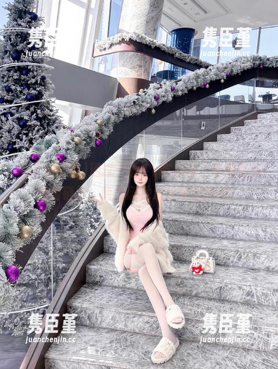 通过下载51吃瓜网，获取最新观看链接，随时随地追踪吃瓜热点！