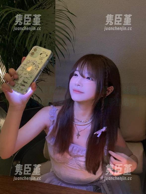 718黑瓜吃料官网，让您永久畅游在无尽的吃瓜世界与精彩生活中