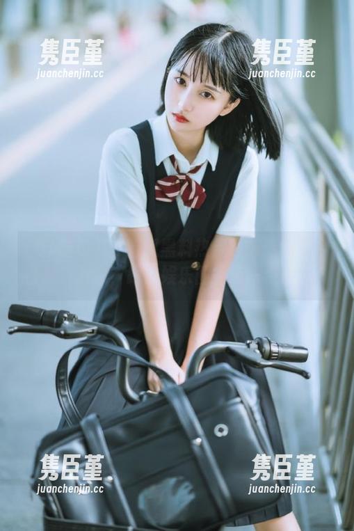 91吃瓜黑料热点导航：发布今日最新消息，跟踪娱乐圈的每一个瞬间！