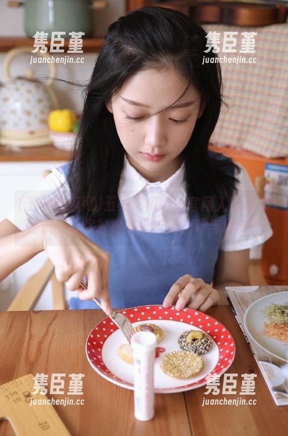 五一吃瓜网站官网入口视频特辑，让你轻松掌握吃瓜技巧与秘诀！