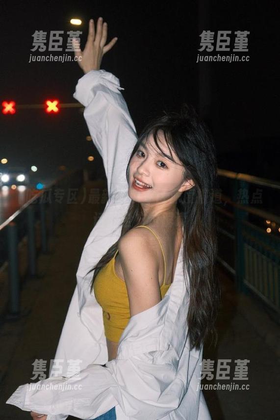 最新吃瓜专区深度报道，热点话题全方位解读