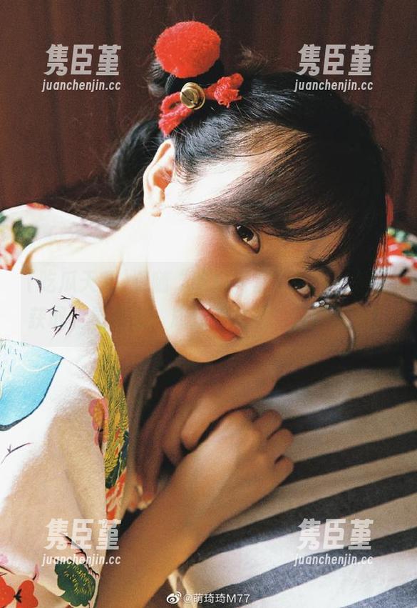 跟随“吃瓜天堂”官网，轻松获取明星动态，成为朋友圈的八卦先锋！