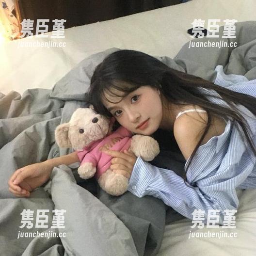 吃瓜网红 吃瓜网红在线:走进吃瓜线路,分享最新花边新闻的乐趣!