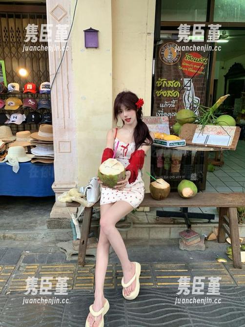 每日更新的吃瓜黑料网，尽在你的指尖，快来首页入口看看吧！