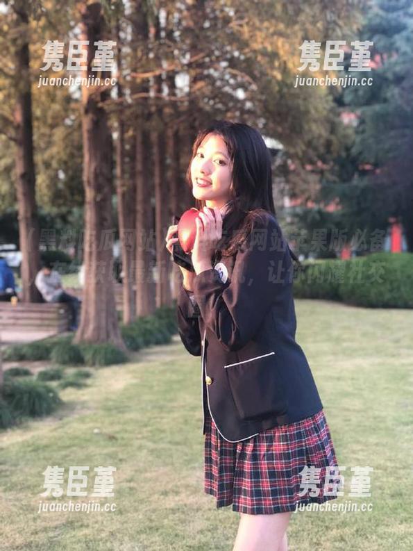 黑料吃瓜网站苹果版必备，在线获取最新吃瓜资讯，让你闪耀社交圈！